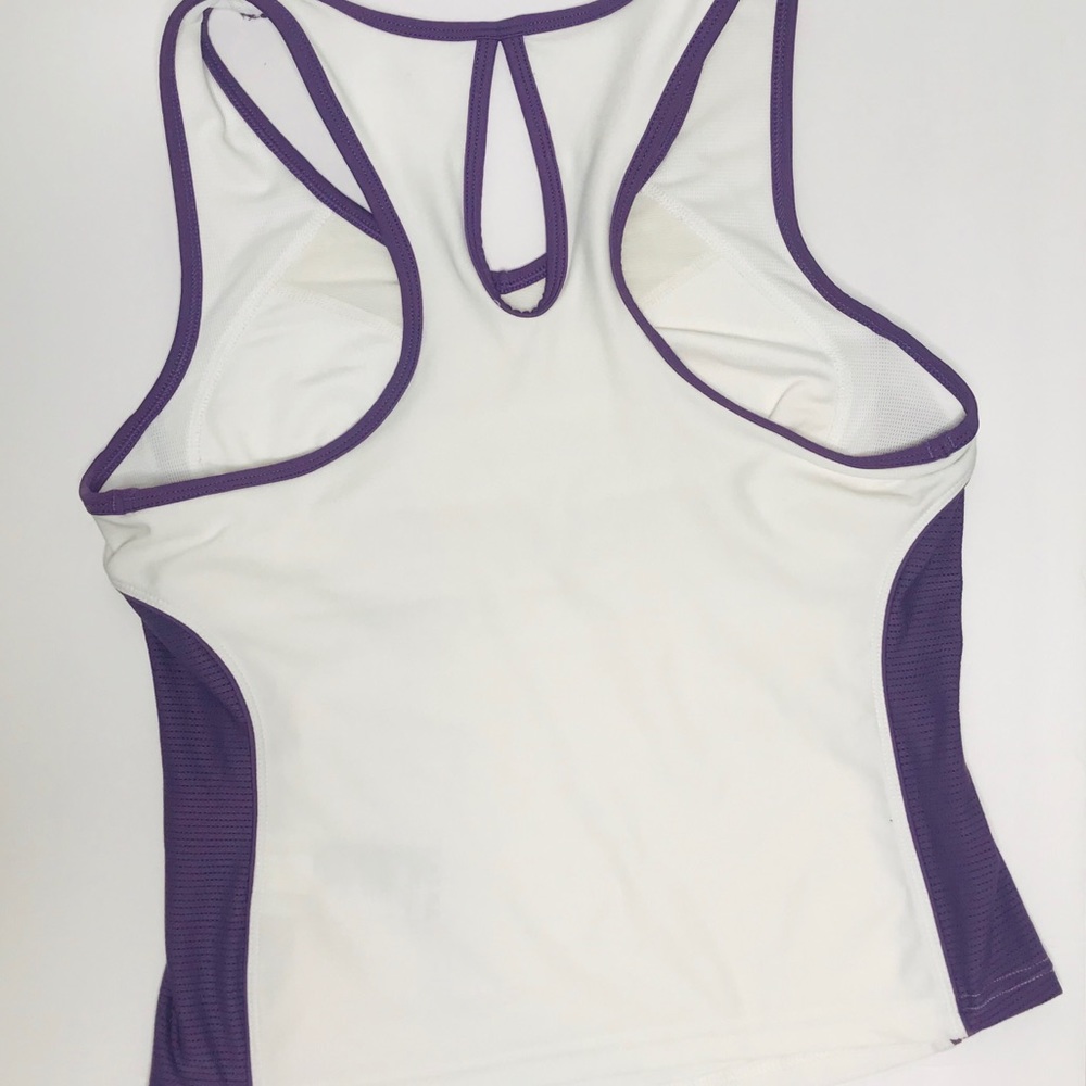 🦋🦋🦋NIKE sportswear tank - Picture 2 of 3